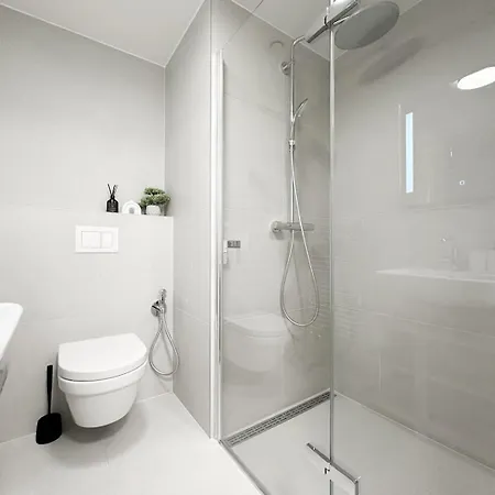 Real Living By Refa Karlin 305 Apartament Praga