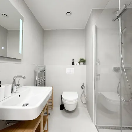 Apartament Real Living By Refa Karlin 305