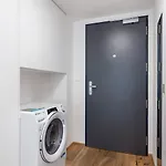Apartmán Real Living By Refa Karlin 305