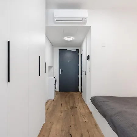 Real Living By Refa Karlin 305 Appartamento Praga