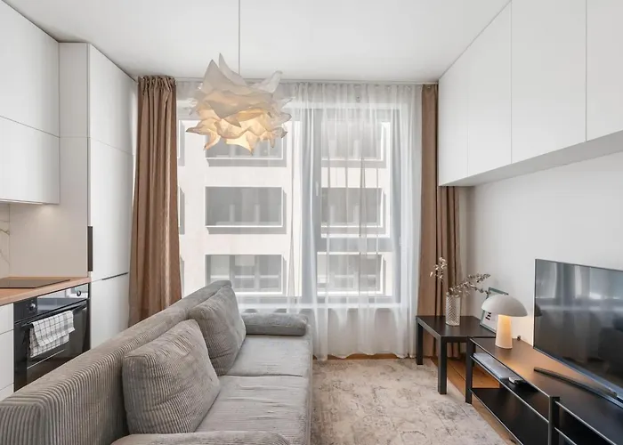 Apartment Real Living By Refa Karlin 305 *