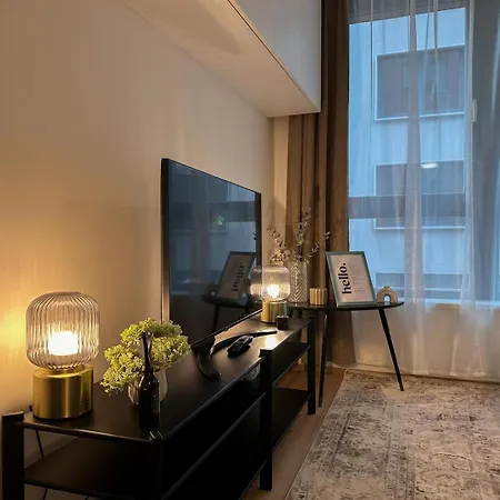 Real Living By Refa Karlin 305 * Prague