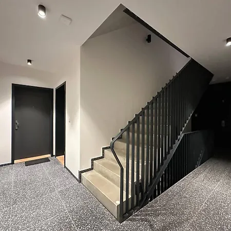 Real Living By Refa Karlin 305 Διαμέρισμα