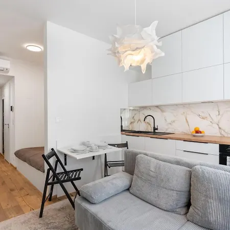 Real Living By Refa Karlin 305 Διαμέρισμα *
